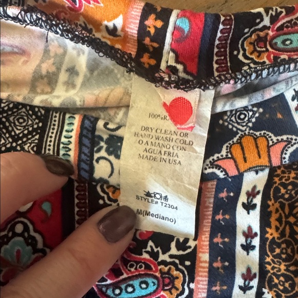 Colorful Printed Cropped Top - Picture 2 of 4